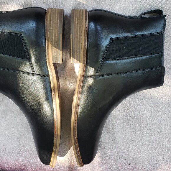 New in Box Men's Thomas & Vine Corbin Chelsea Boot - Picture 4 of 8